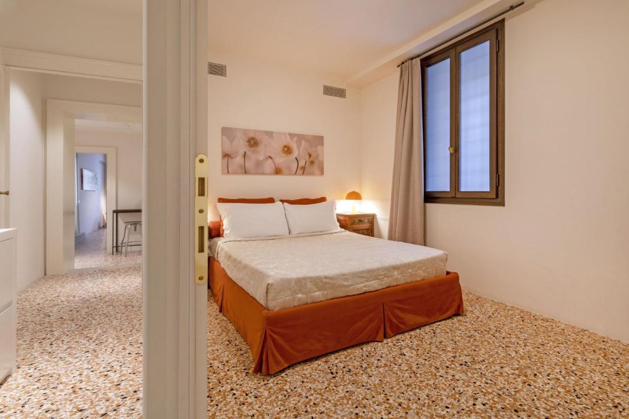 Sensale Apartamento *