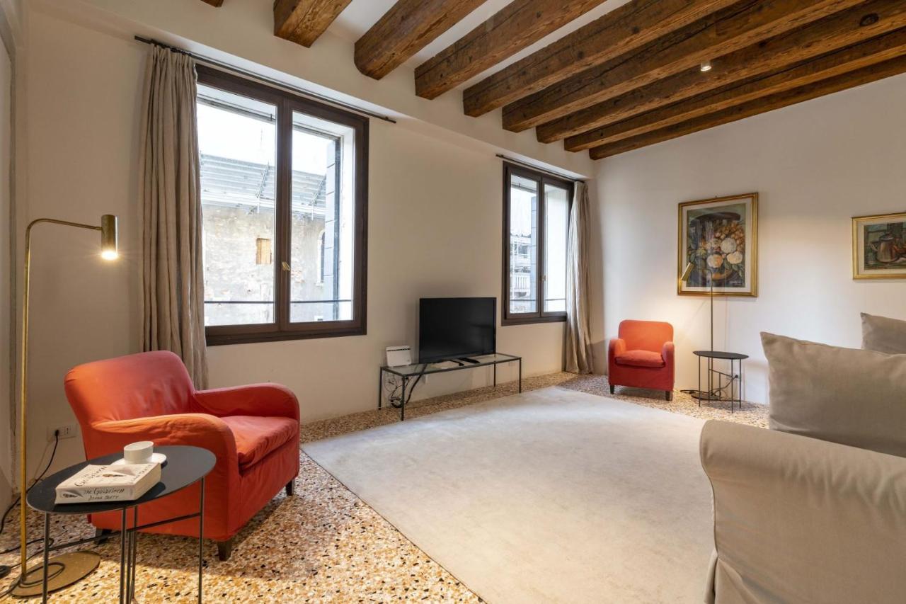 Sensale Apartamento