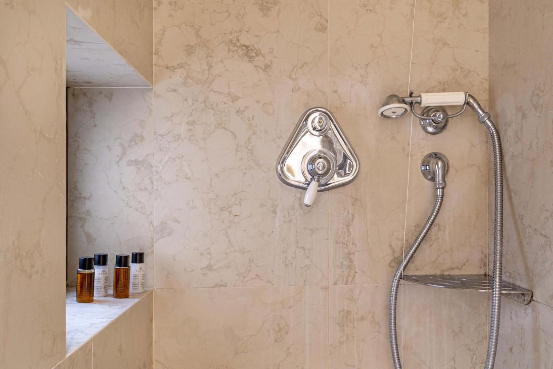 Sensale Apartamento Venecia